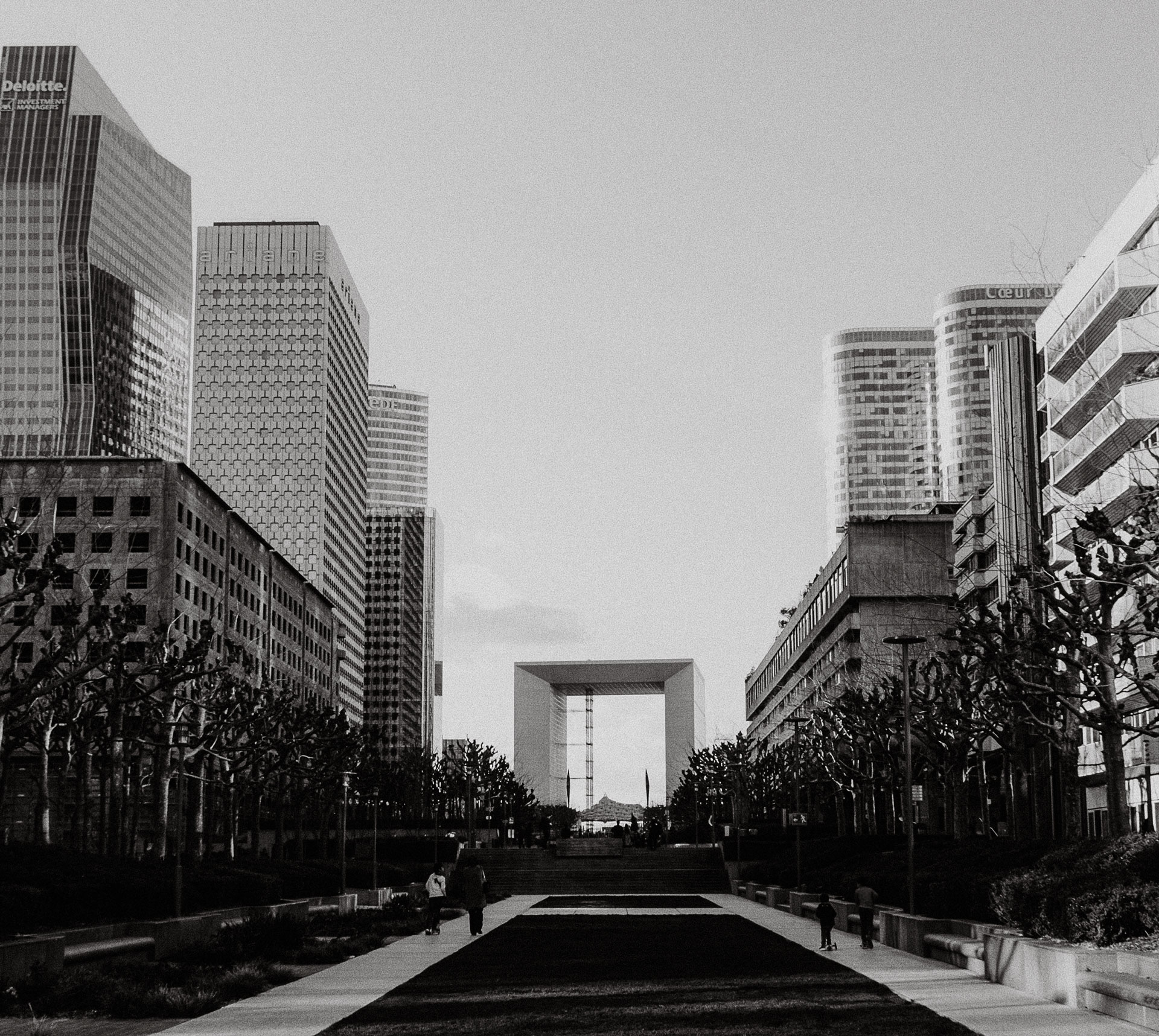 Esplanade de la Défense Paris